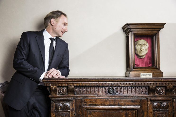 Dan Brown