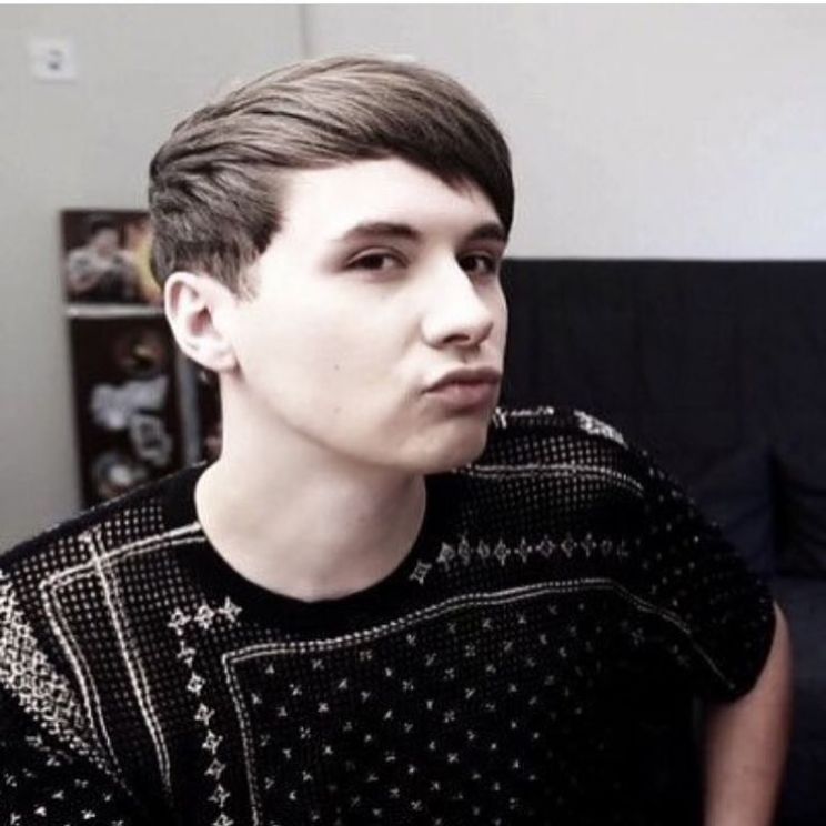 Dan Howell