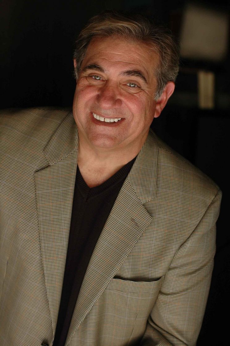 Dan Lauria