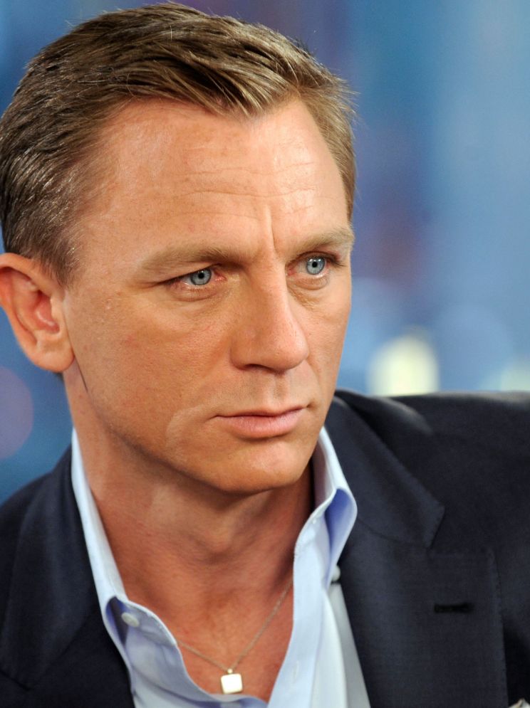 Daniel Craig