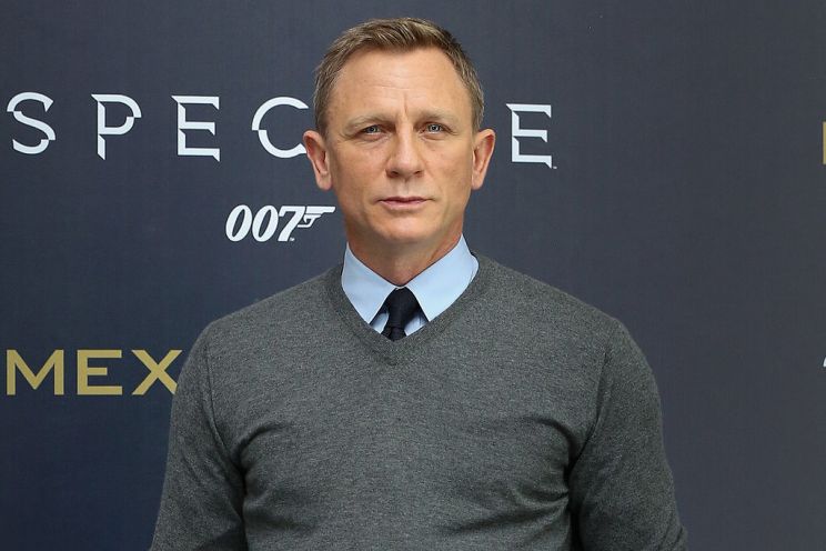 Daniel Craig