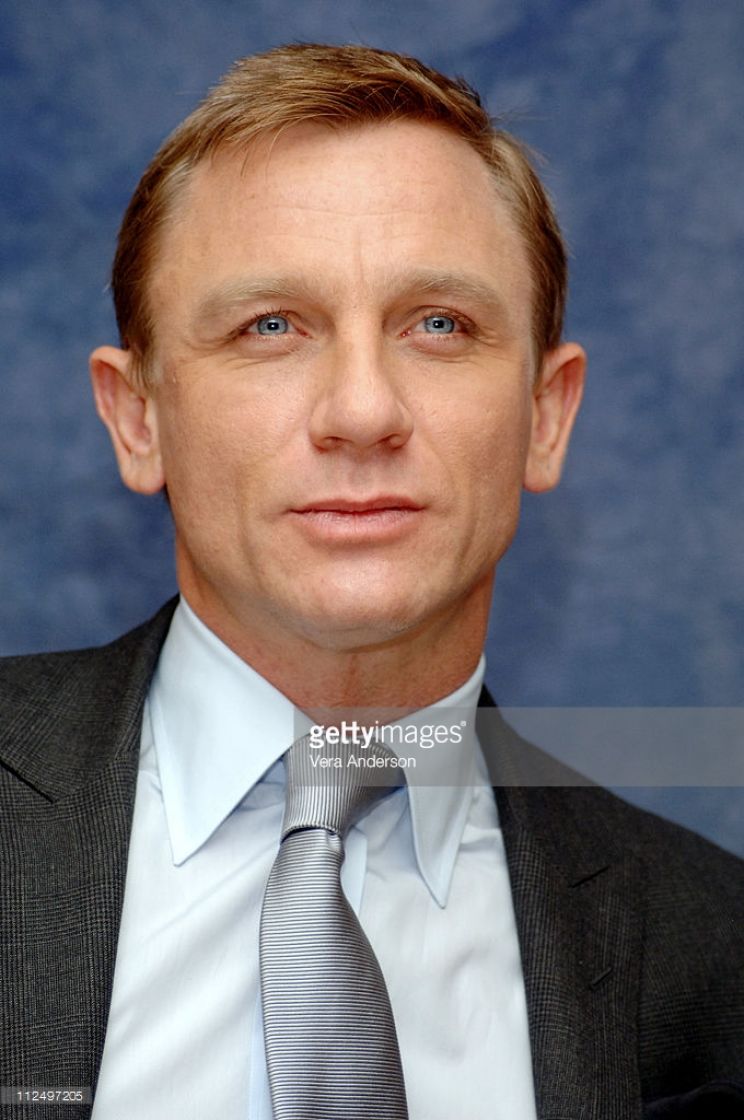 Daniel Craig