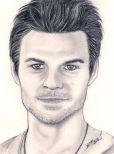 Daniel Gillies