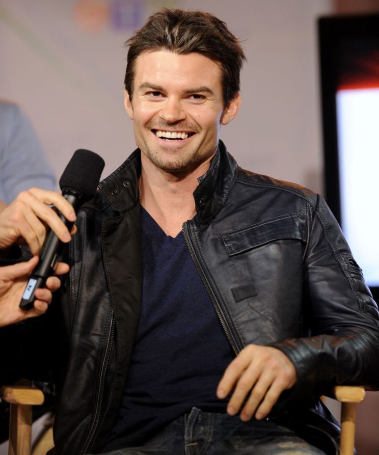 Daniel Gillies