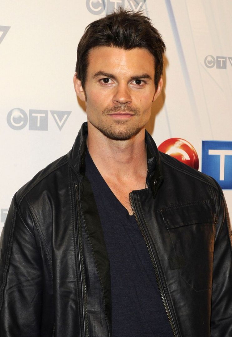 Daniel Gillies