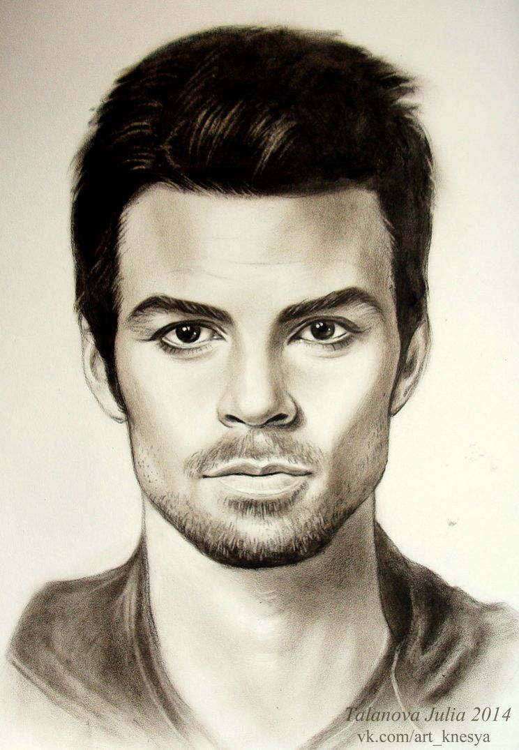 Daniel Gillies