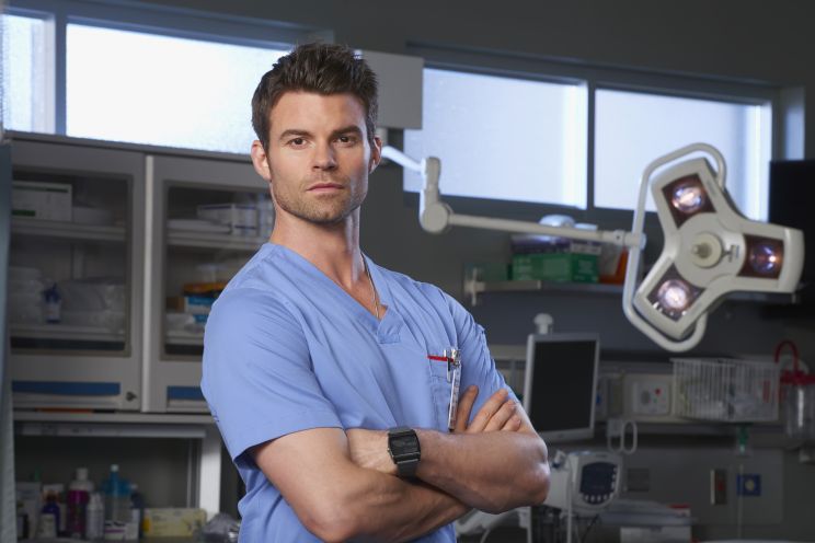 Daniel Gillies