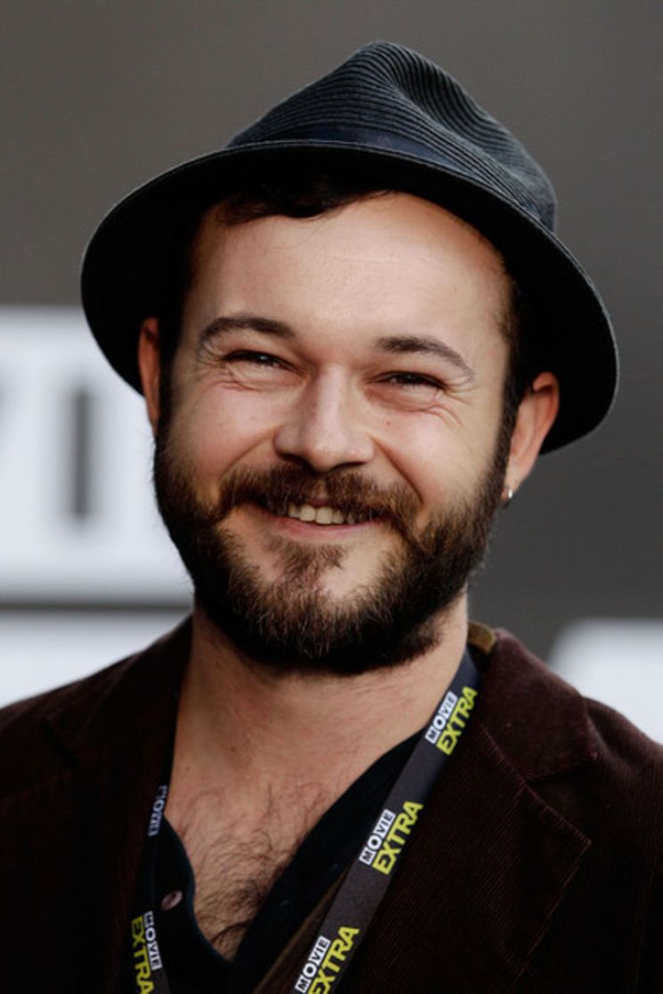 Daniel Henshall