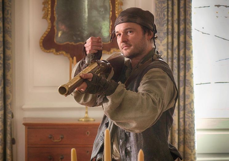 Daniel Henshall