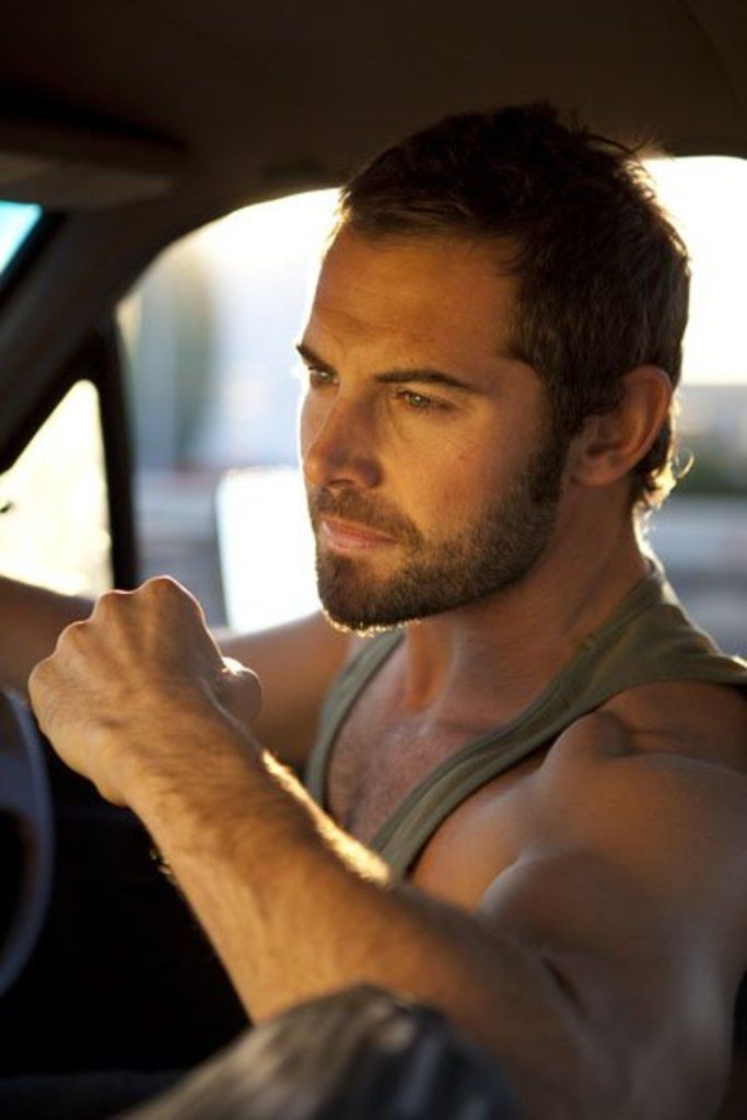 Pictures of Daniel MacPherson