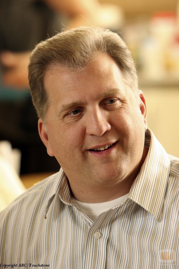 Daniel Roebuck