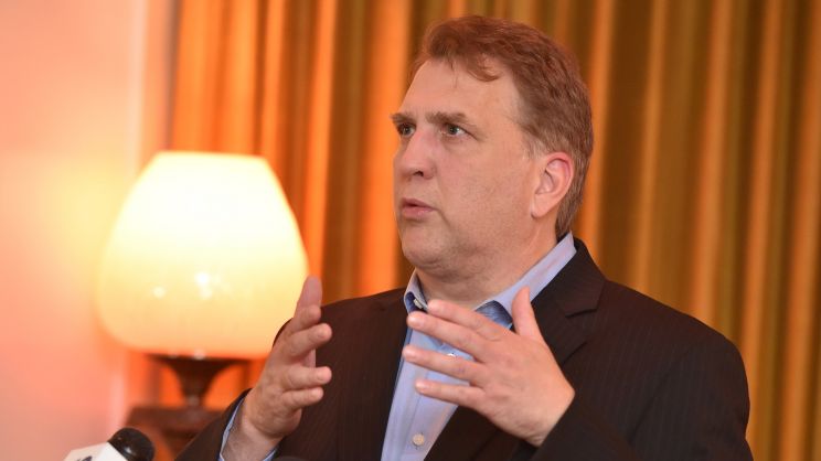 Daniel Roebuck