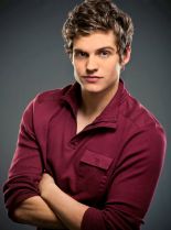 Daniel Sharman