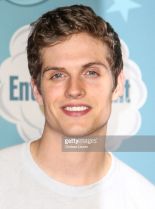 Daniel Sharman