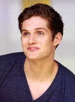 Daniel Sharman