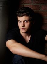 Daniel Sharman