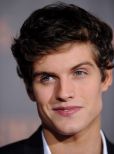 Daniel Sharman