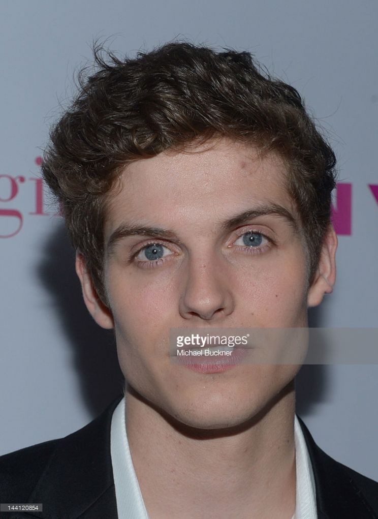 Daniel Sharman