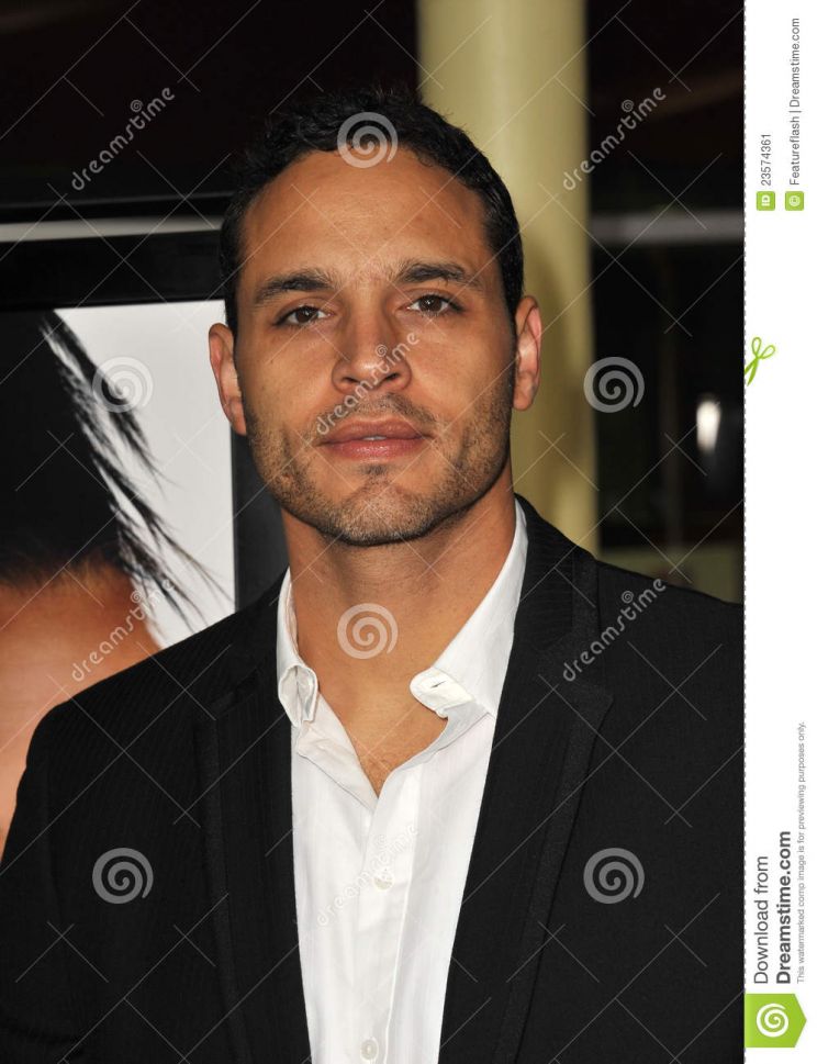 Daniel Sunjata