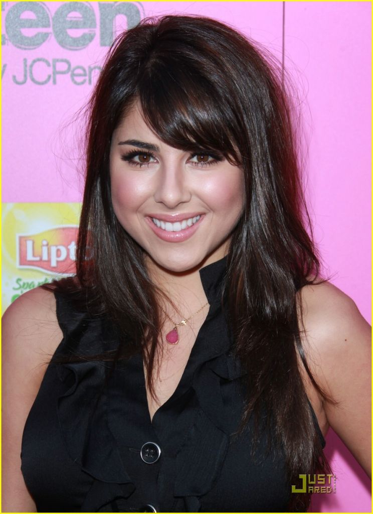 Daniella Monet