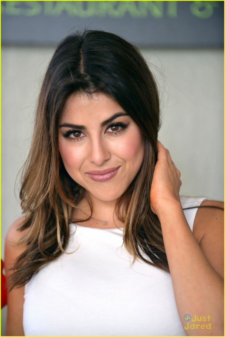 Daniella Monet