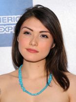 Daniella Pineda