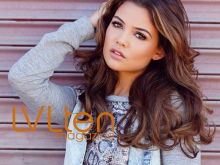 Danielle Campbell photo