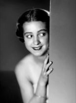 Danielle Darrieux photo