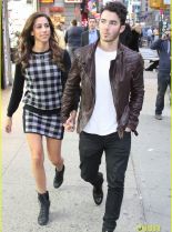 Danielle Jonas #1921833 picture (Portrait Medium)