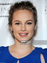 Danielle Savre photo