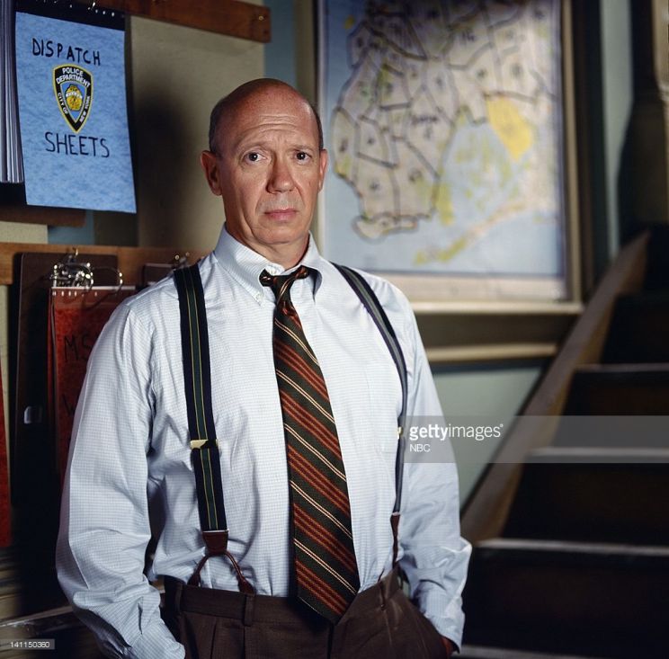 Dann Florek