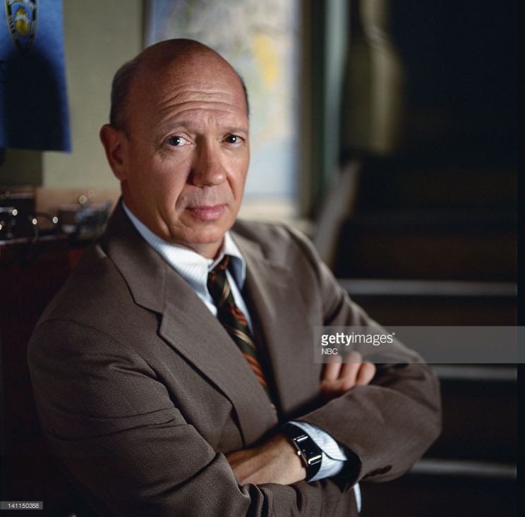 Dann Florek