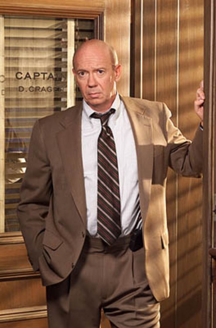Dann Florek