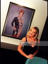 Danni Ashe photo