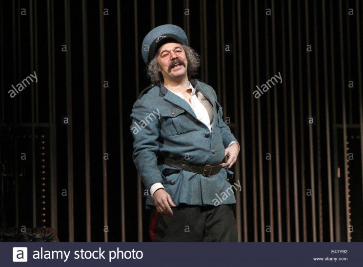 Danny Burstein