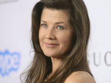 Daphne Zuniga