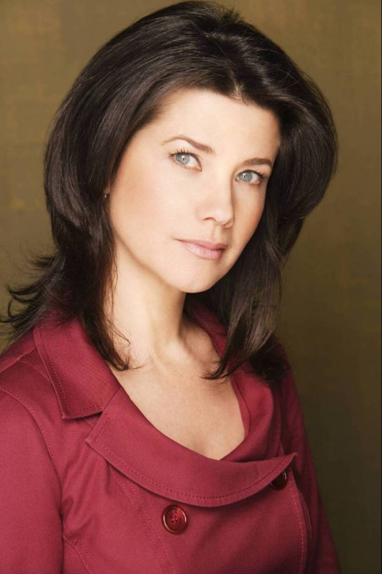 Daphne Zuniga