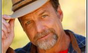 Darby Hinton