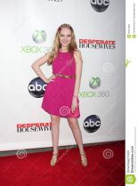 Darcy Rose Byrnes #476760 picture (Portrait Medium)