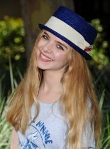 Darcy Rose Byrnes #476773 picture (Portrait Medium)