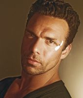 Darren Shahlavi