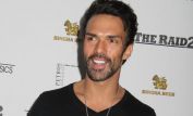 Darren Shahlavi