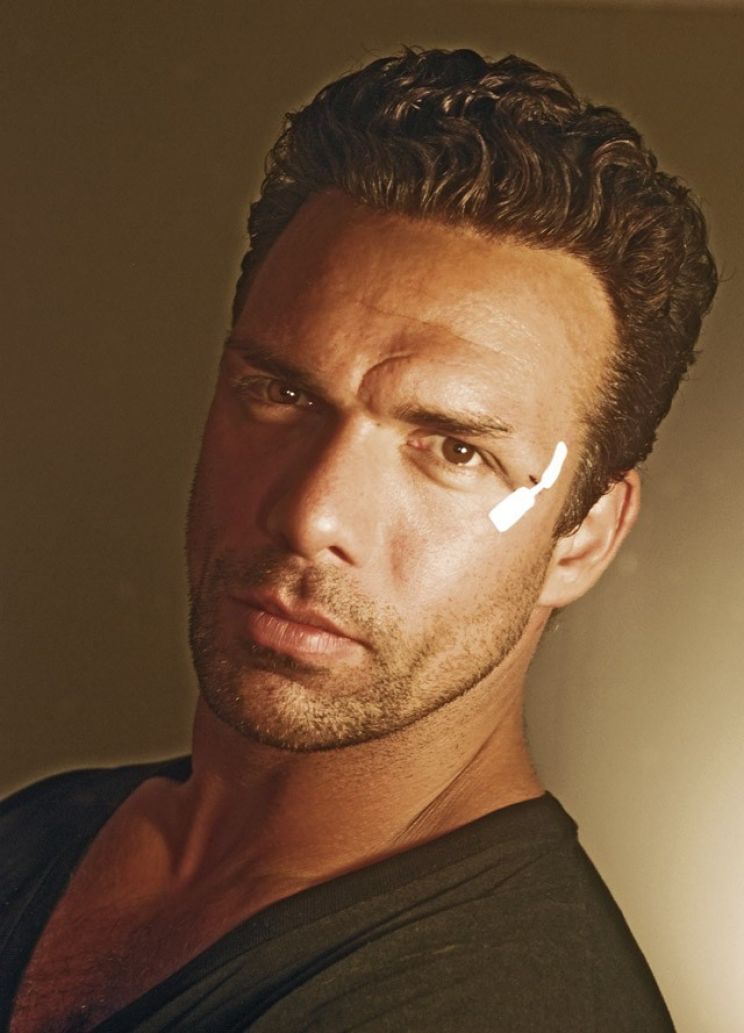 Darren Shahlavi