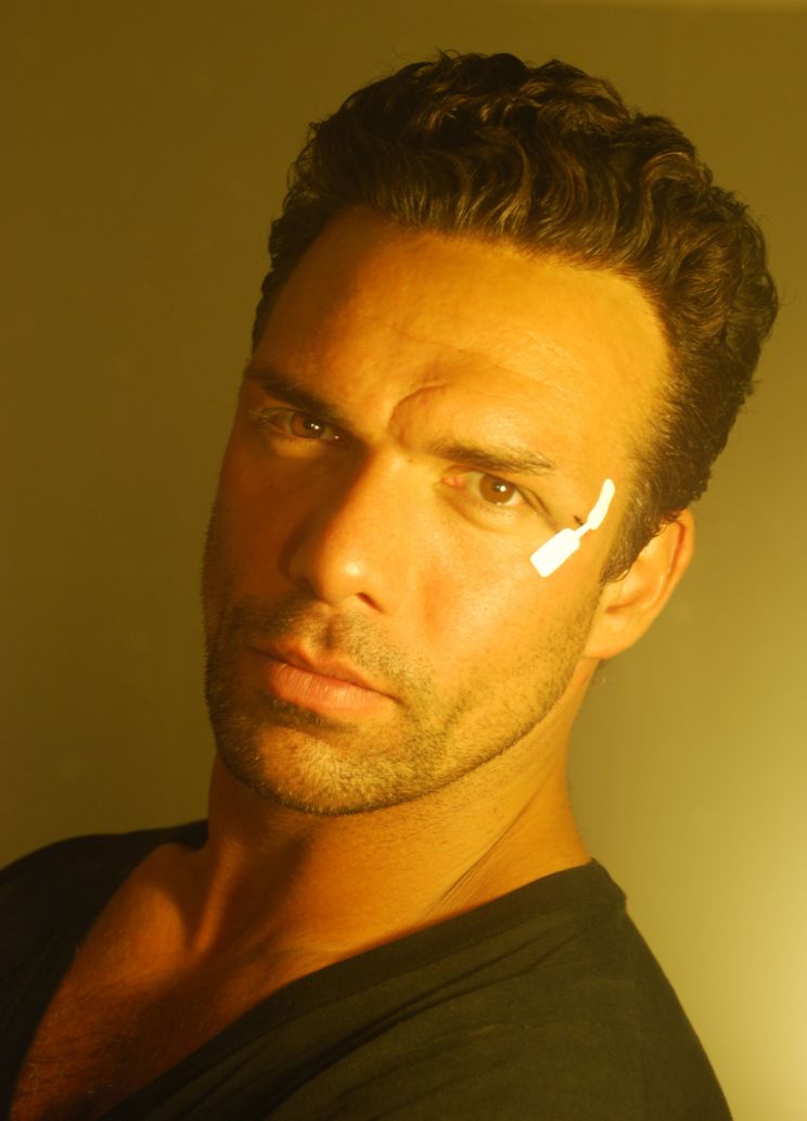 Darren Shahlavi