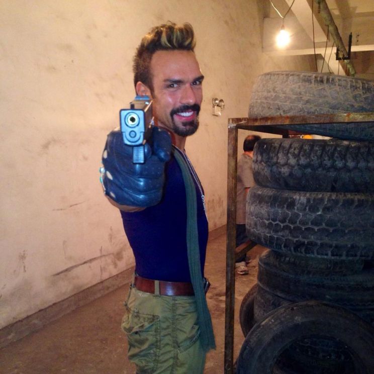 Darren Shahlavi