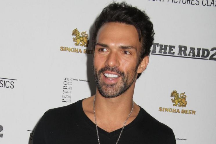 Darren Shahlavi