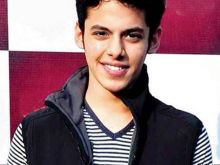 Darsheel Safary