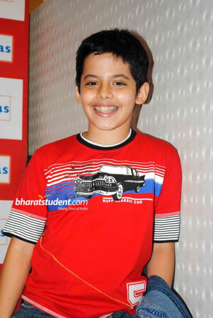 Darsheel Safary