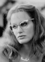 Daryl Hannah #101178 picture (Portrait Medium)