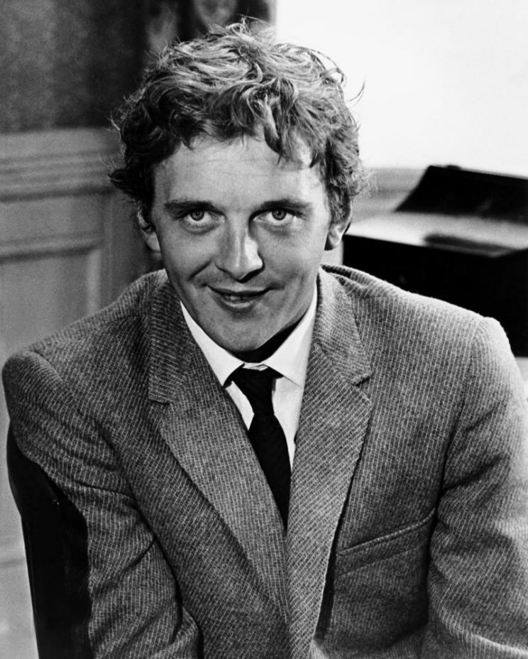 David Hemmings